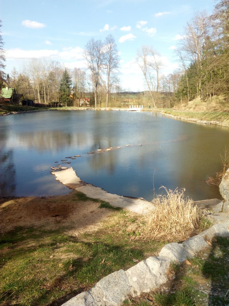 Rybník vedle zámku Berchtold