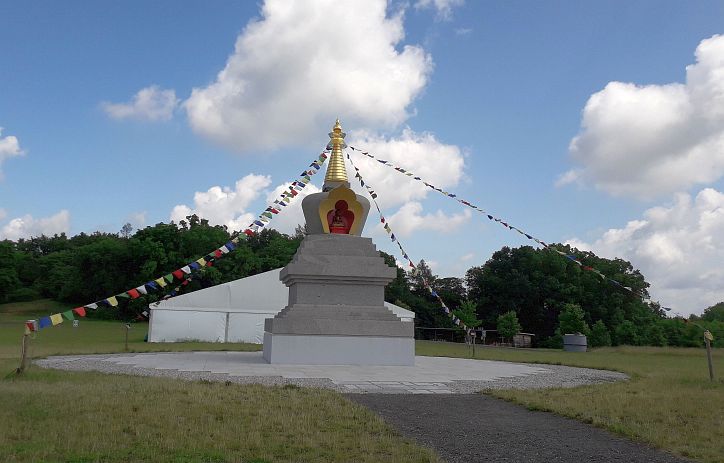  Buddhistická stúpa